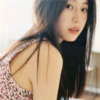 不再托腮遐思